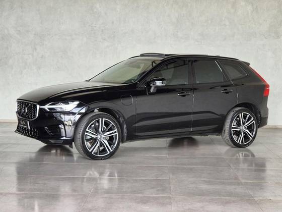 VOLVO XC60 2.0 T8 HYBRID R-DESIGN AWD GEARTRONIC VOLVO XC60 2.0 T8 HYBRID R-DESIGN AWD GEARTRONIC